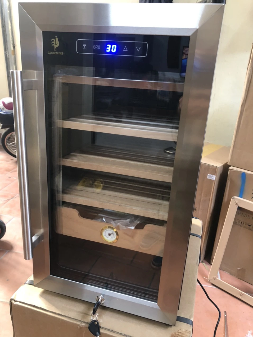 sua-tu-xi-ga-goldenfire-tai-ha-noi-1